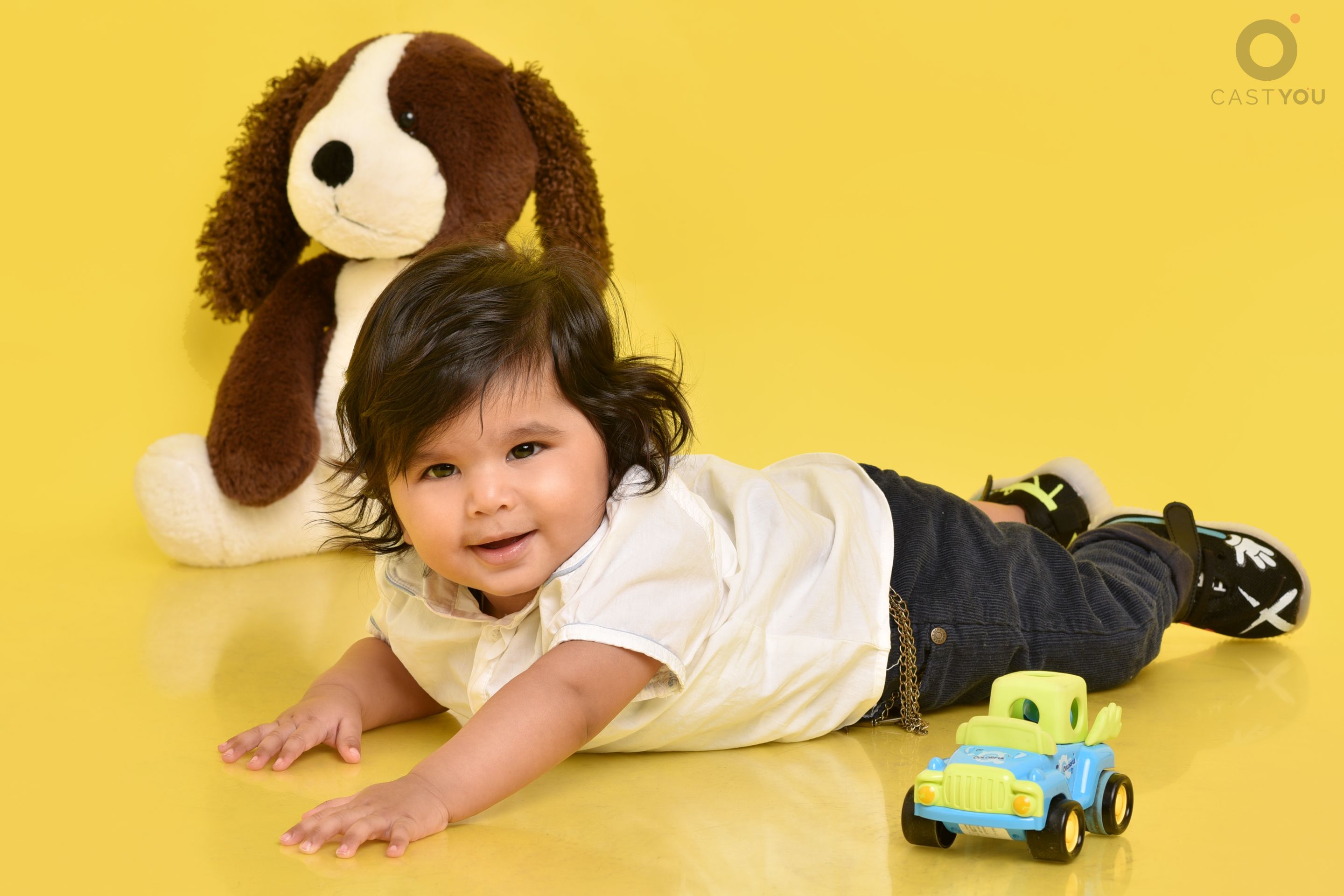 Viaan Simothy Castyou