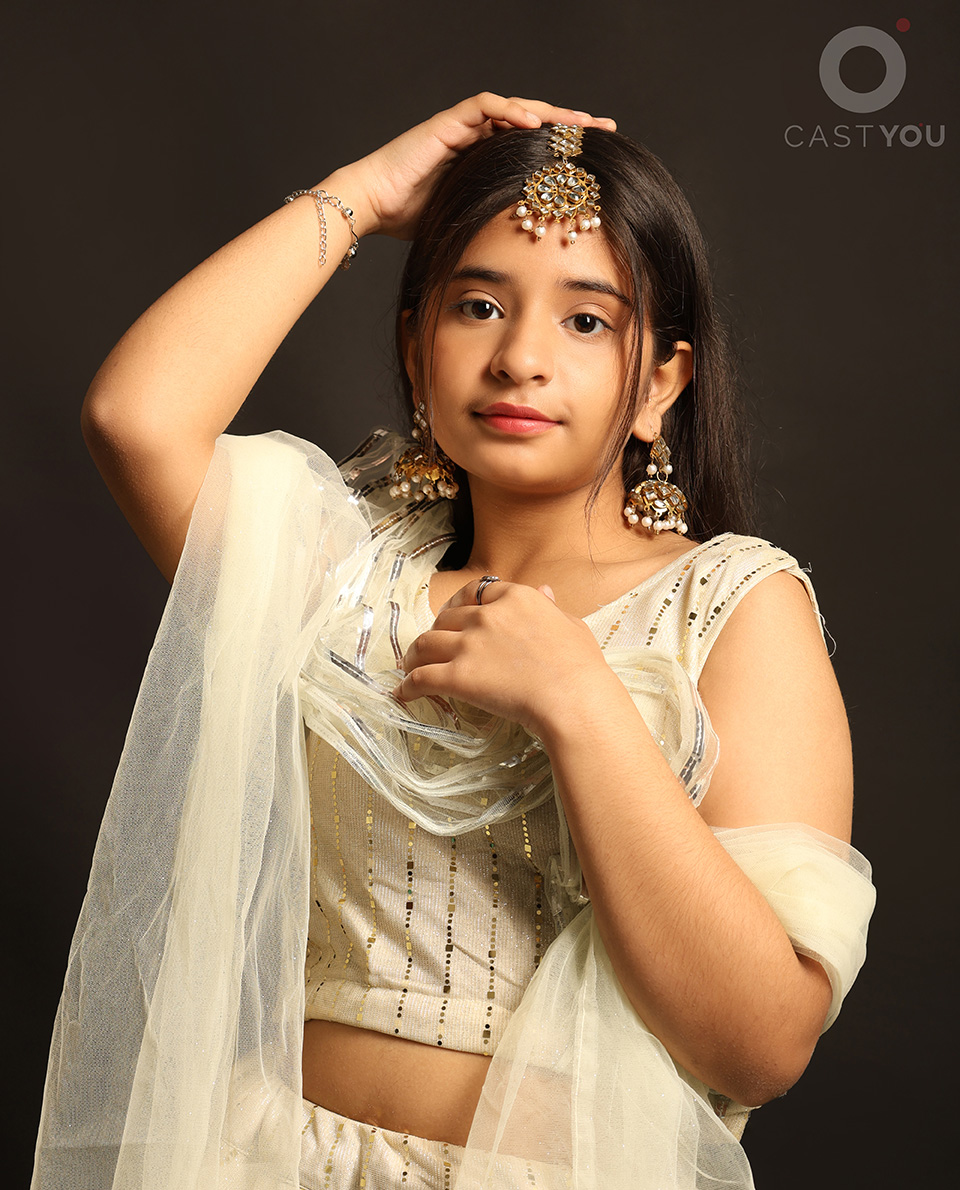 Aashi - CastYou
